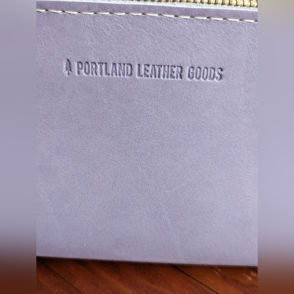 Portland Leather Eclipse Makeup Bag lavender 🪻 🌈 🦄 - Picture 4 of 5